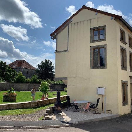 Petit Chateau Melay Melay  Exterior photo